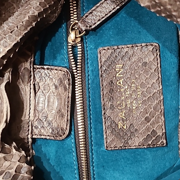Zagliani python shoulder bag w/ magnetic flap and chain - Picture 9 of 13